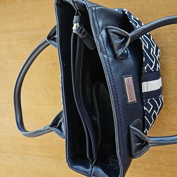 TOMMY HILFIGER HANDBAG - Picture 4 of 8